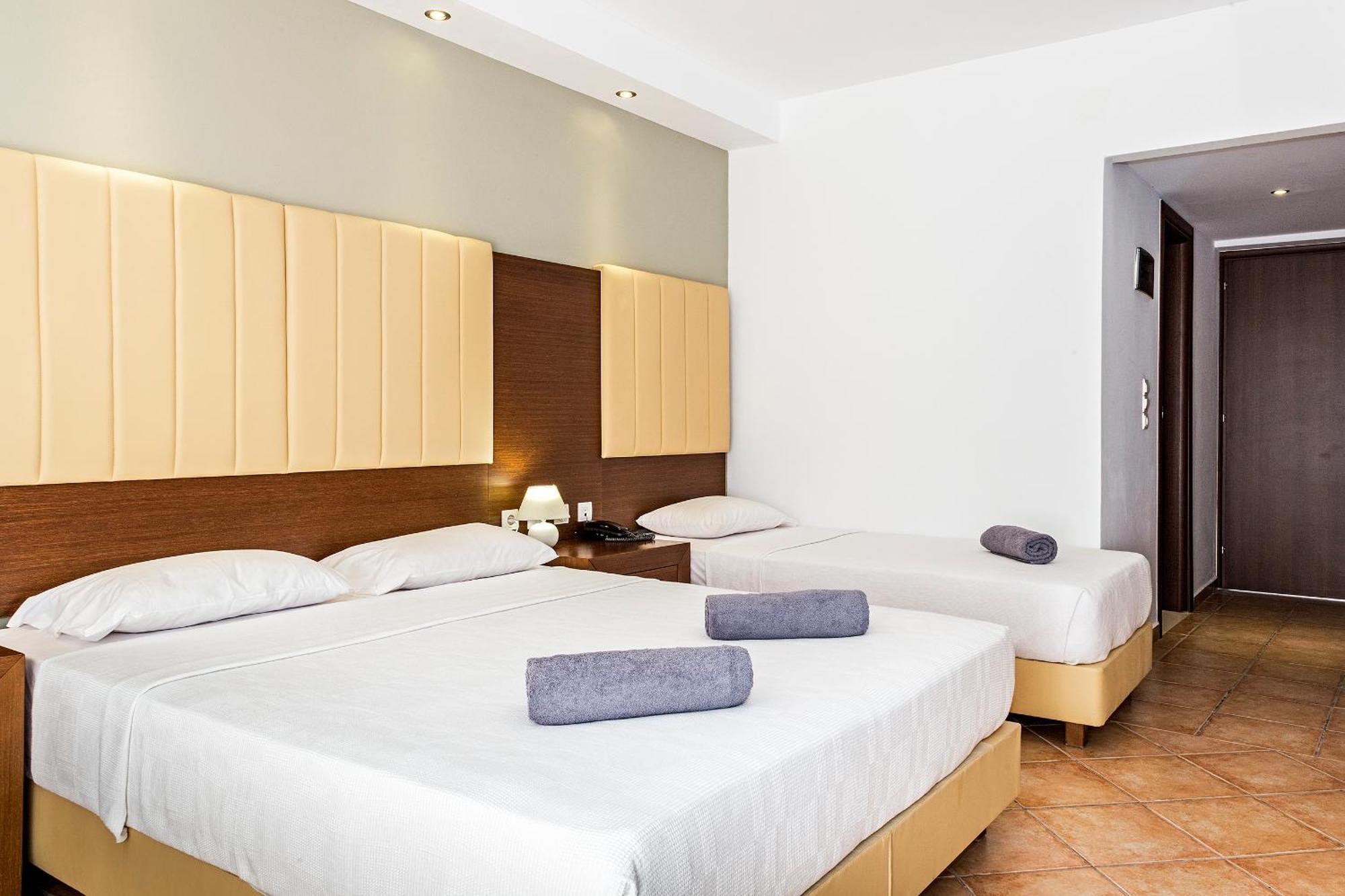White Olive Premium Laganas Hotel Exterior foto